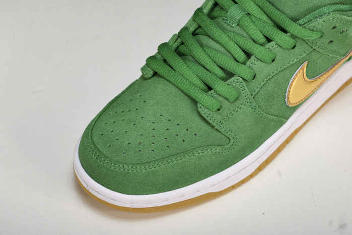 nike sb dunk low pro st. patrick