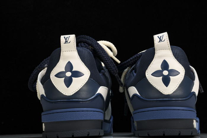 LV RUNNER SHOES
