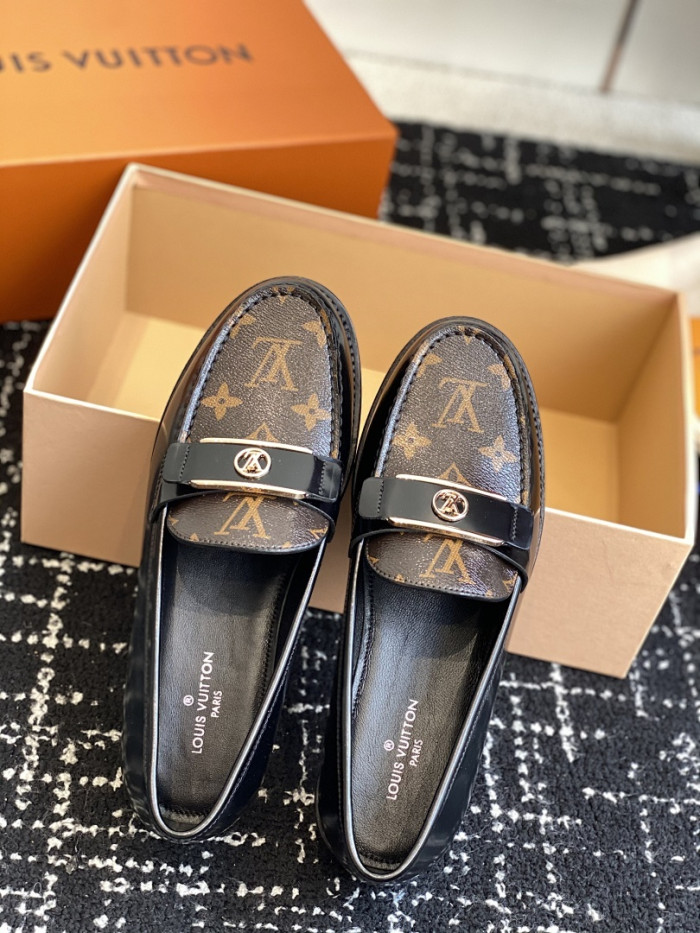 LV Loafer