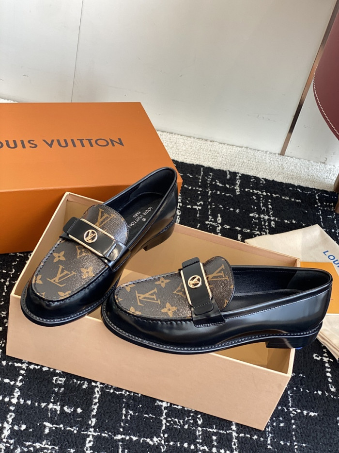 LV Loafer
