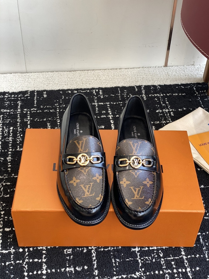 LV Loafer