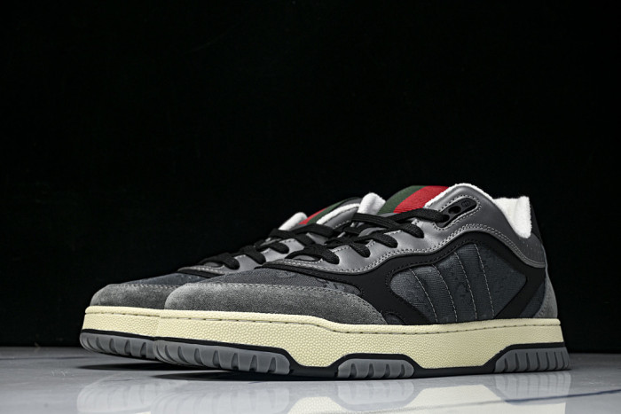 Gv*c Re-web Sneaker