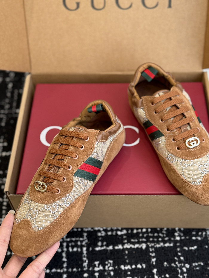Gv*c Shift sneaker (crystal)