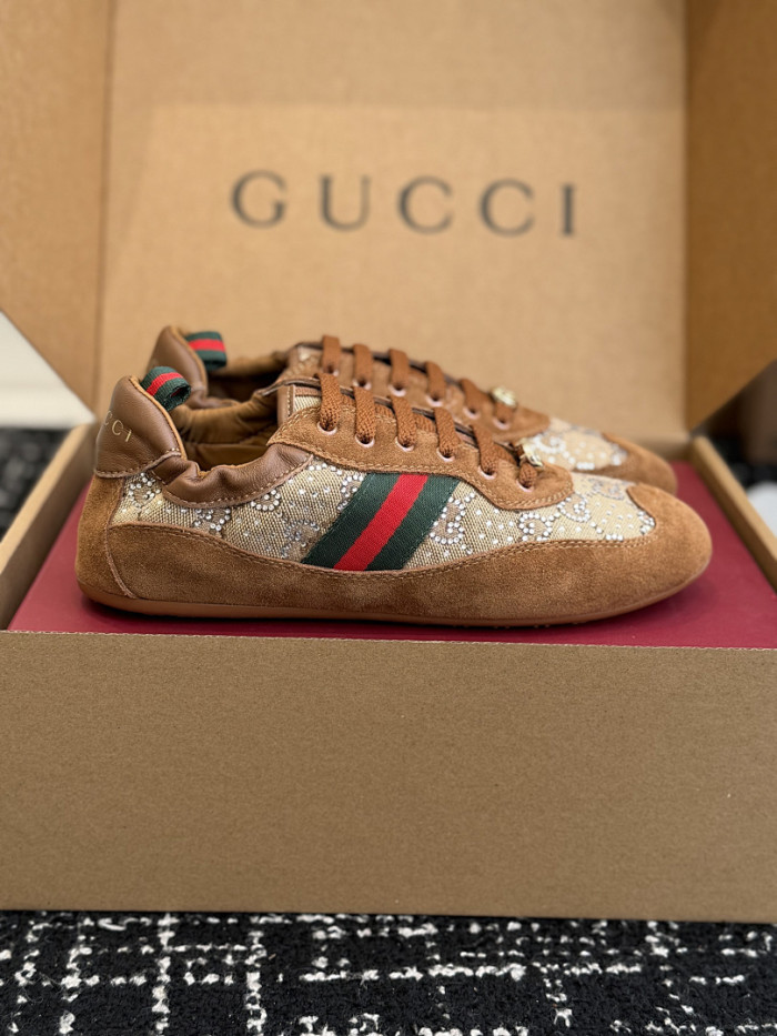 Gv*c Shift sneaker (crystal)
