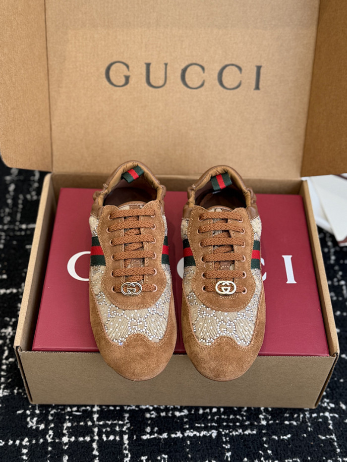 Gv*c Shift sneaker (crystal)