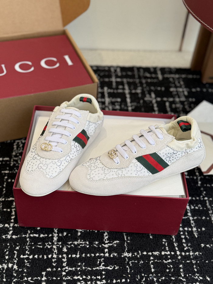 Gv*c Shift sneaker (crystal)
