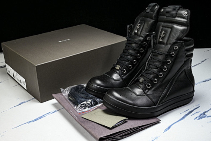 r1ck 0wens x chrom*hearts sneaker