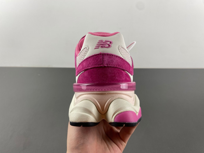 New Balance 9060 Fuchsia Pink