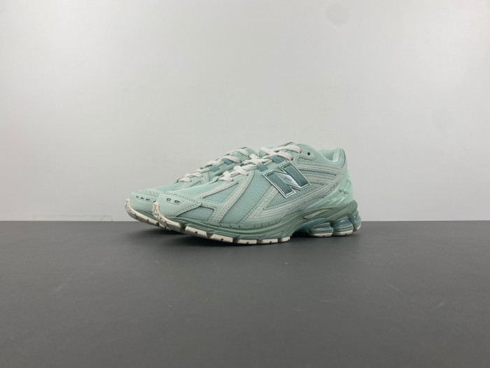 New Balance 1906R Jade Green