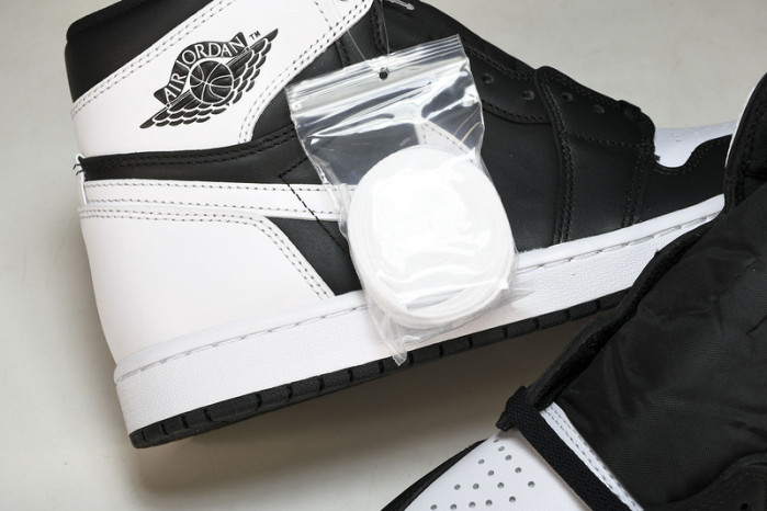 jordan 1 retro high og black white dz5485-010