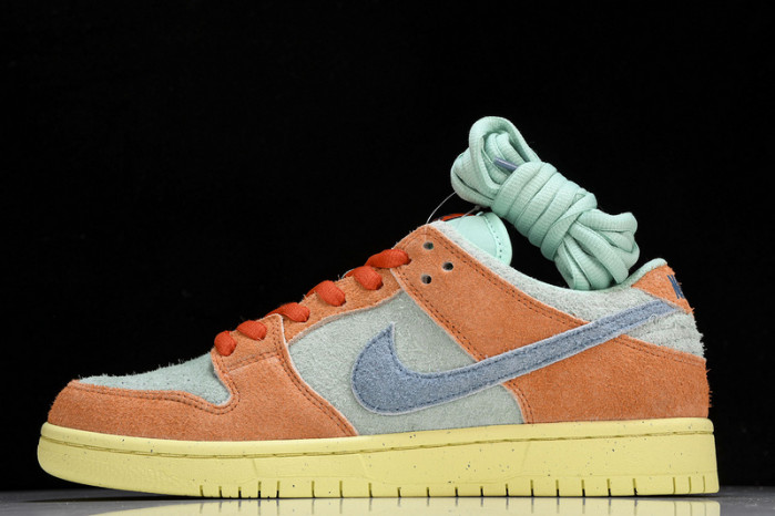 nike sb dunk low orange emerald rise dv5429-800