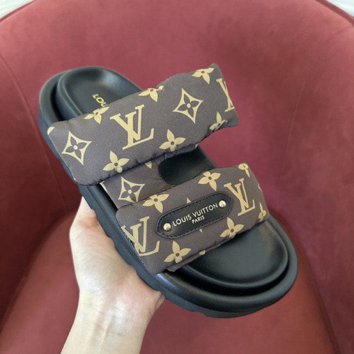 LV SANDALS