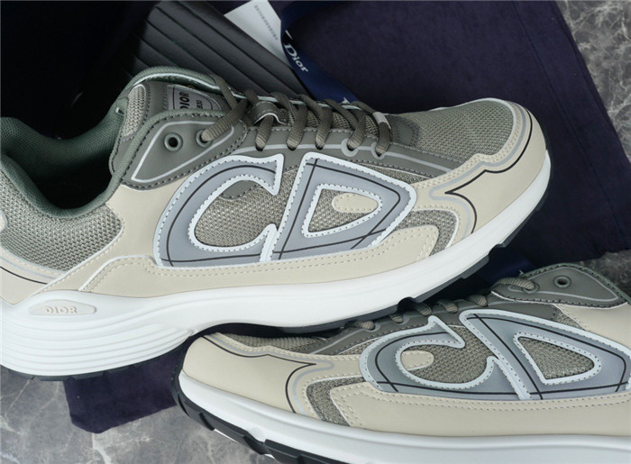 D*or b30 sneaker