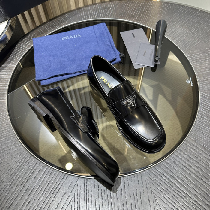 PR0DA LOAFERS
