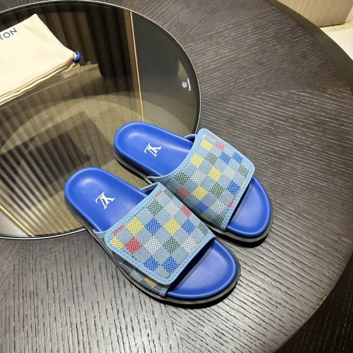 LV SANDALS