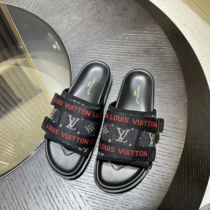 LV SANDALS