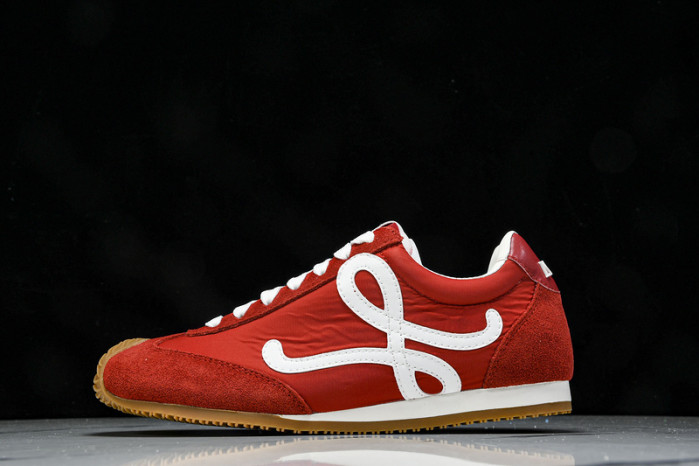 Loe*we Ballet Runner