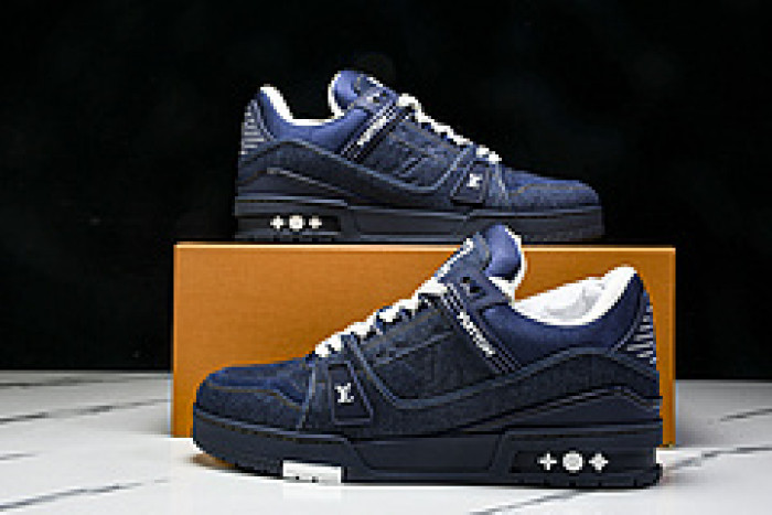 LV Trainer Sneaker