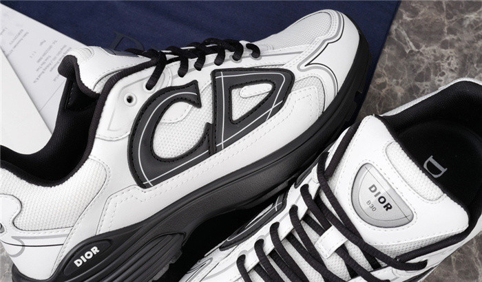 D*or b30 sneaker