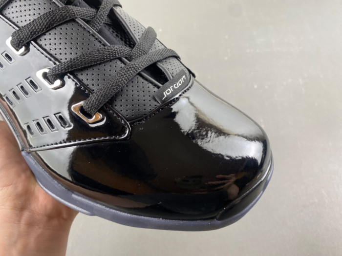 Jordan 17 Retro Low Black Patent IZ2638-001