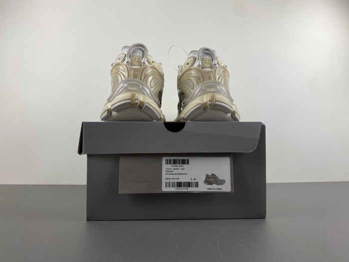 Ba*len*cia*ga runner