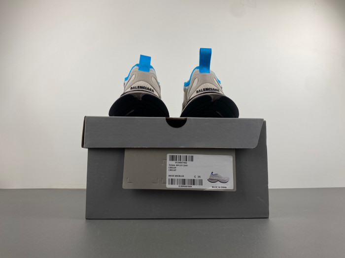 Ba*len*cia*ga runner