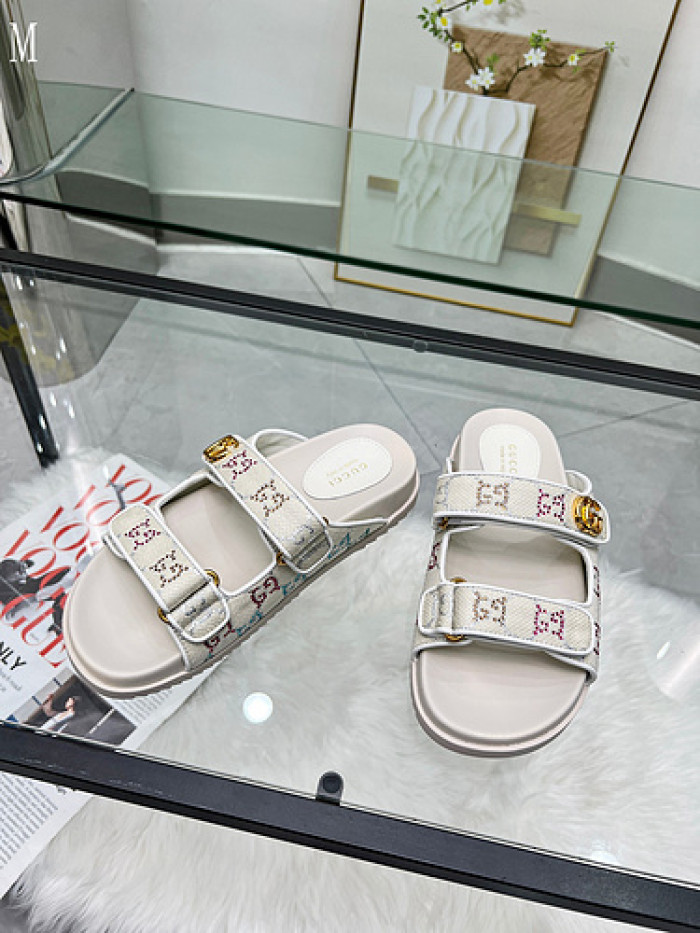 GUCC SANDALS