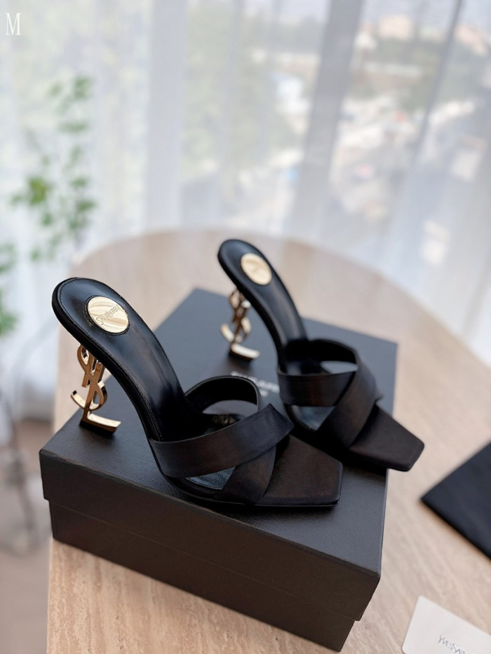 YS*L Sandals