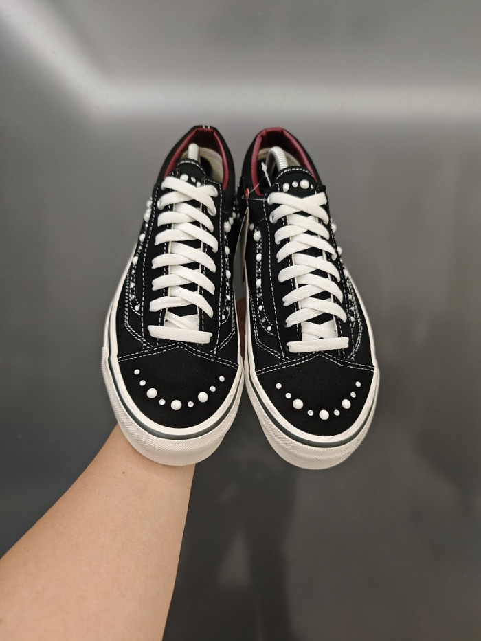 Vans Sneakers