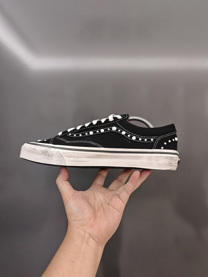 Vans Sneakers