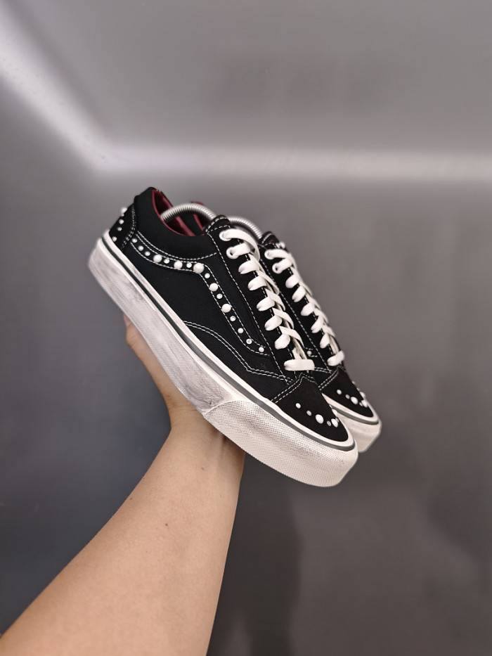 Vans Sneakers