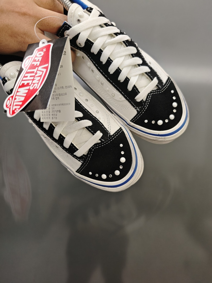 Vans Sneakers