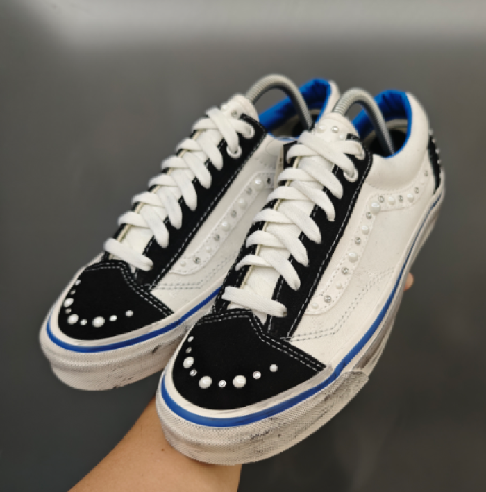 Vans Sneakers