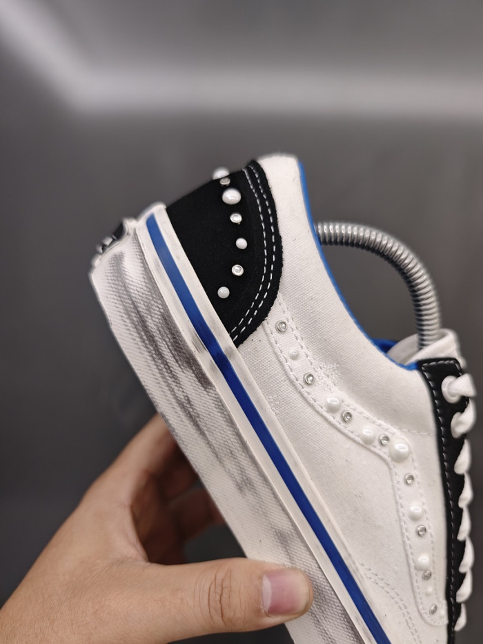 Vans Sneakers