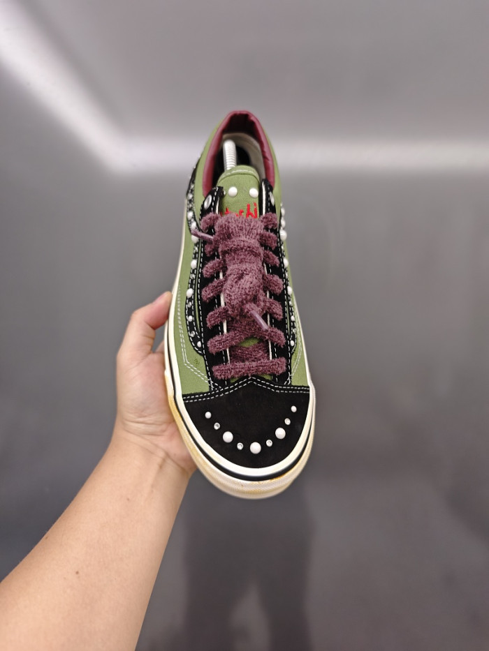 Vans Sneakers