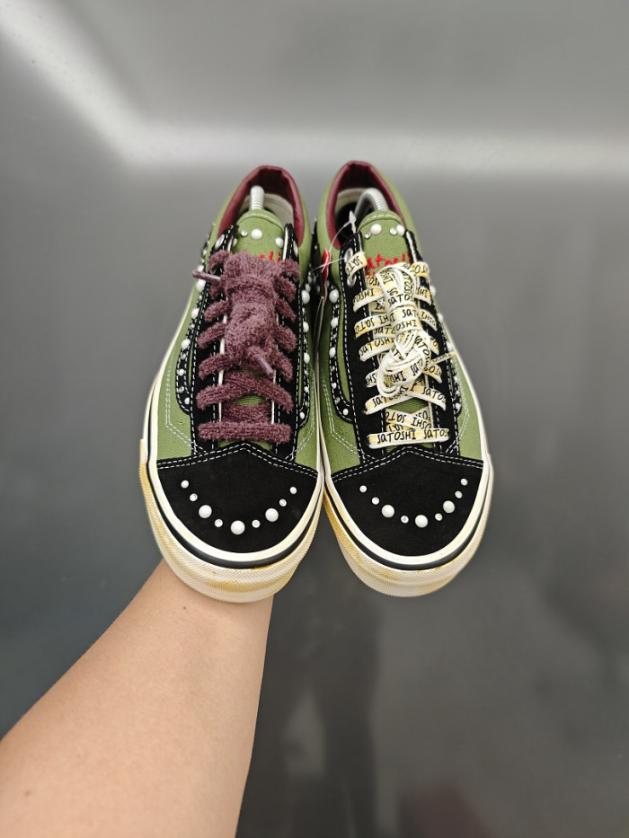 Vans Sneakers