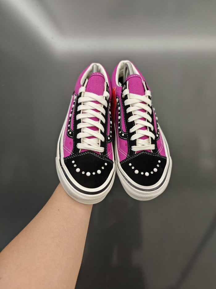 Vans Sneakers