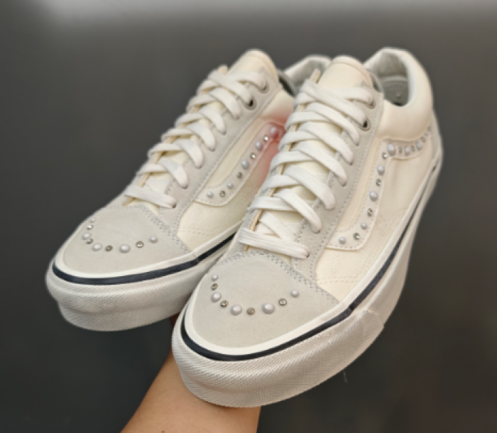 Vans Sneakers