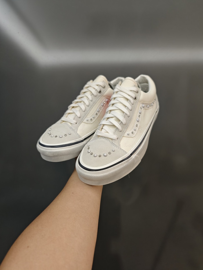 Vans Sneakers