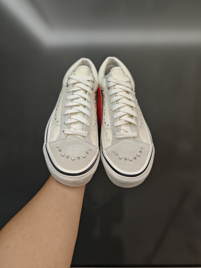 Vans Sneakers