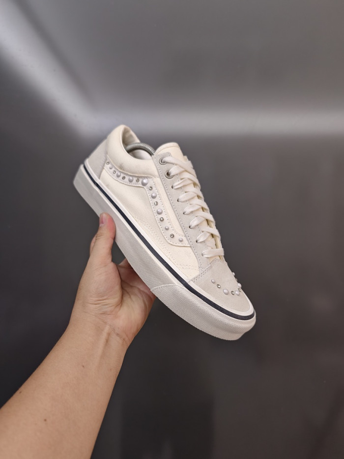 Vans Sneakers
