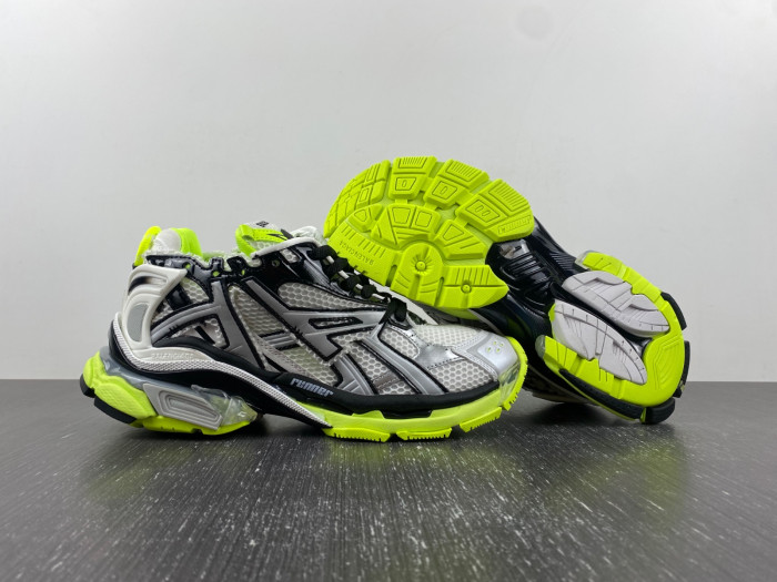 Ba*len*cia*ga runner