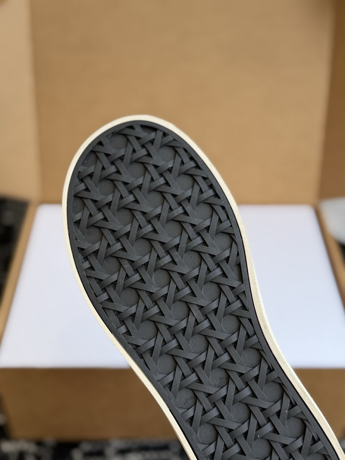 D10r Saltwind Sneaker (two color:black and white)