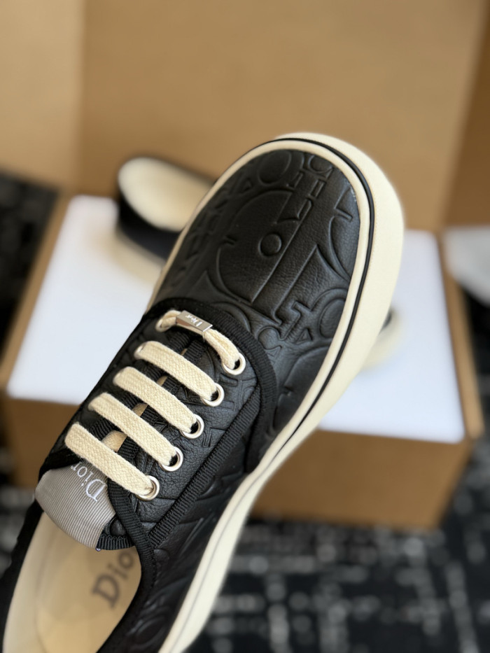 D10r Saltwind Sneaker (two color:black and white)