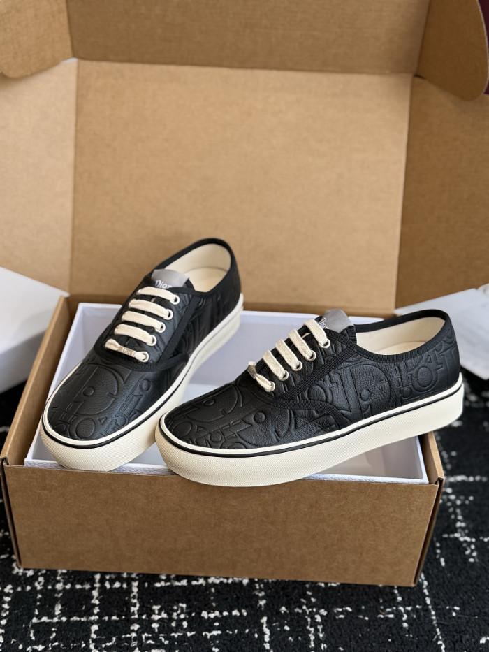 D10r Saltwind Sneaker (two color:black and white)
