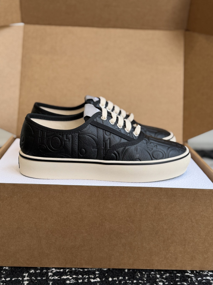 D10r Saltwind Sneaker (two color:black and white)