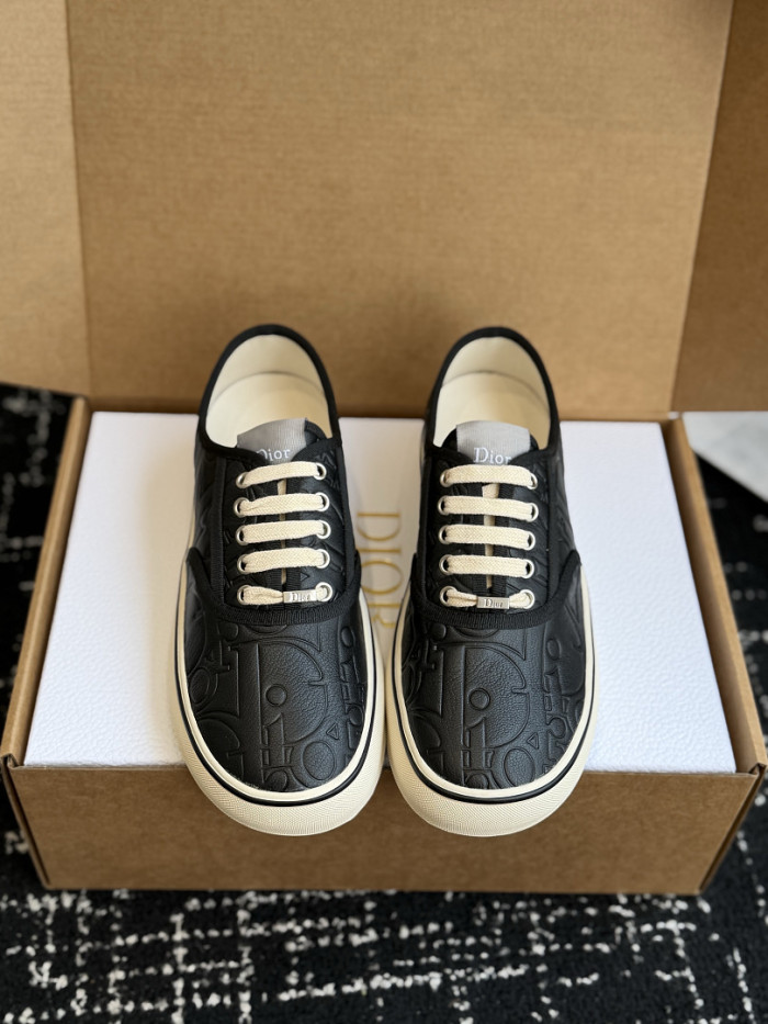 D10r Saltwind Sneaker (two color:black and white)