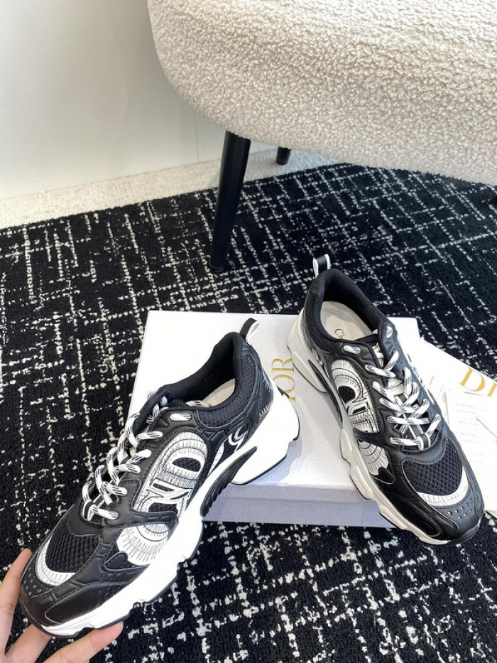 Dior SNEAKER