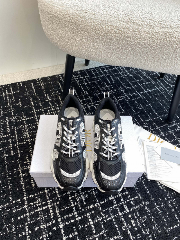 Dior SNEAKER
