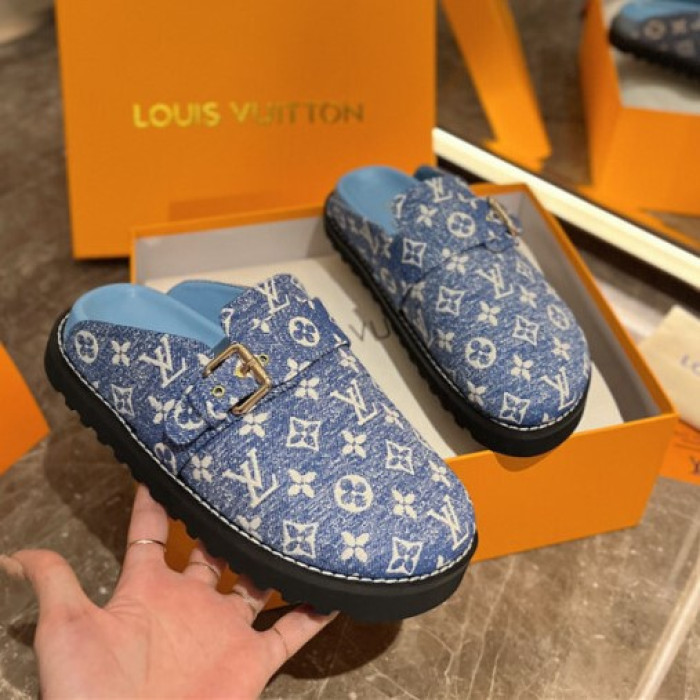 LV SANDALS